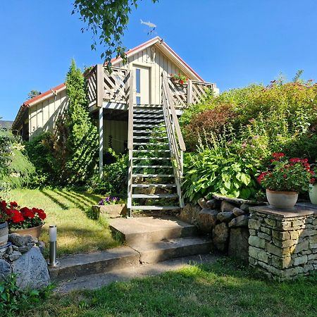 Piibelehe Guest Accommodation 쿠레사아레 외부 사진