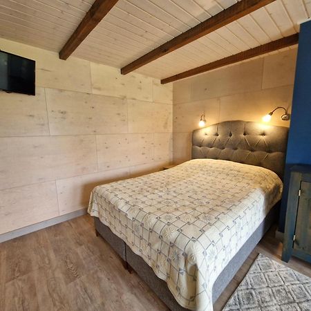 Piibelehe Guest Accommodation 쿠레사아레 외부 사진