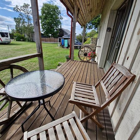Piibelehe Guest Accommodation 쿠레사아레 외부 사진