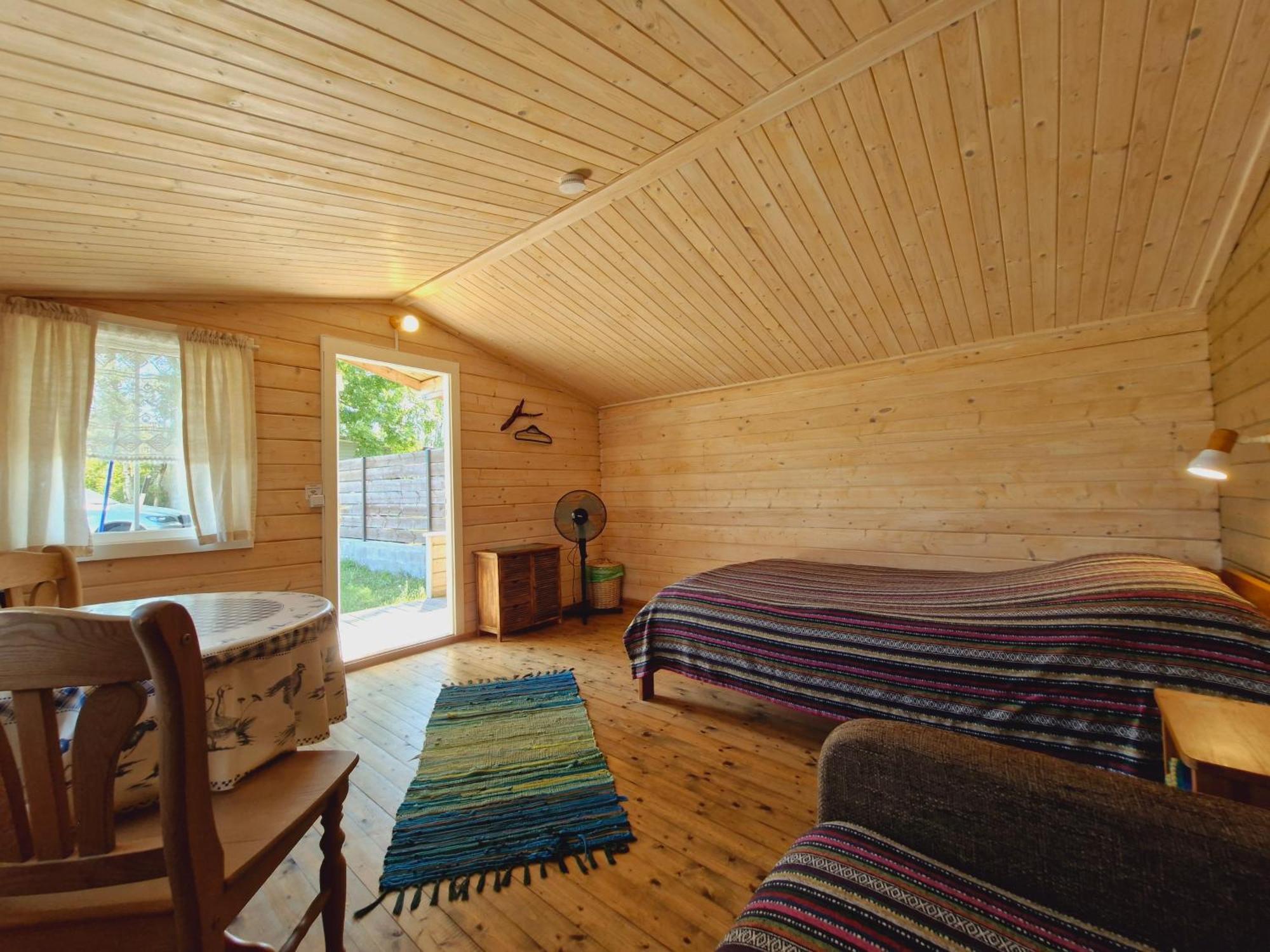 Piibelehe Guest Accommodation 쿠레사아레 외부 사진