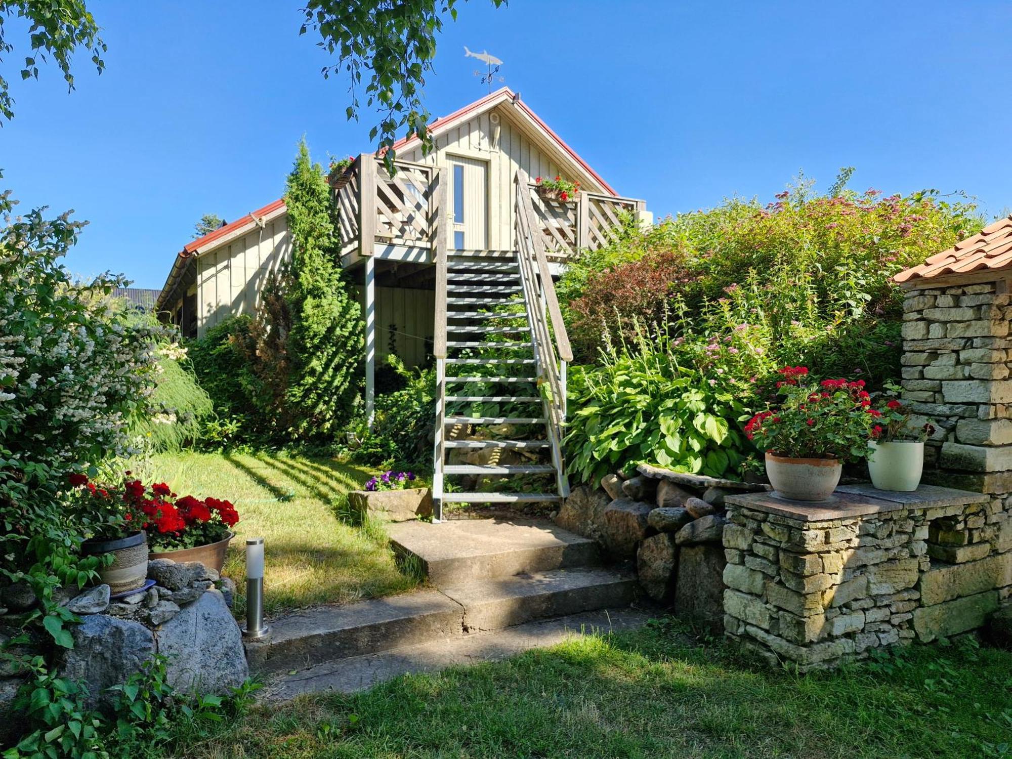 Piibelehe Guest Accommodation 쿠레사아레 외부 사진