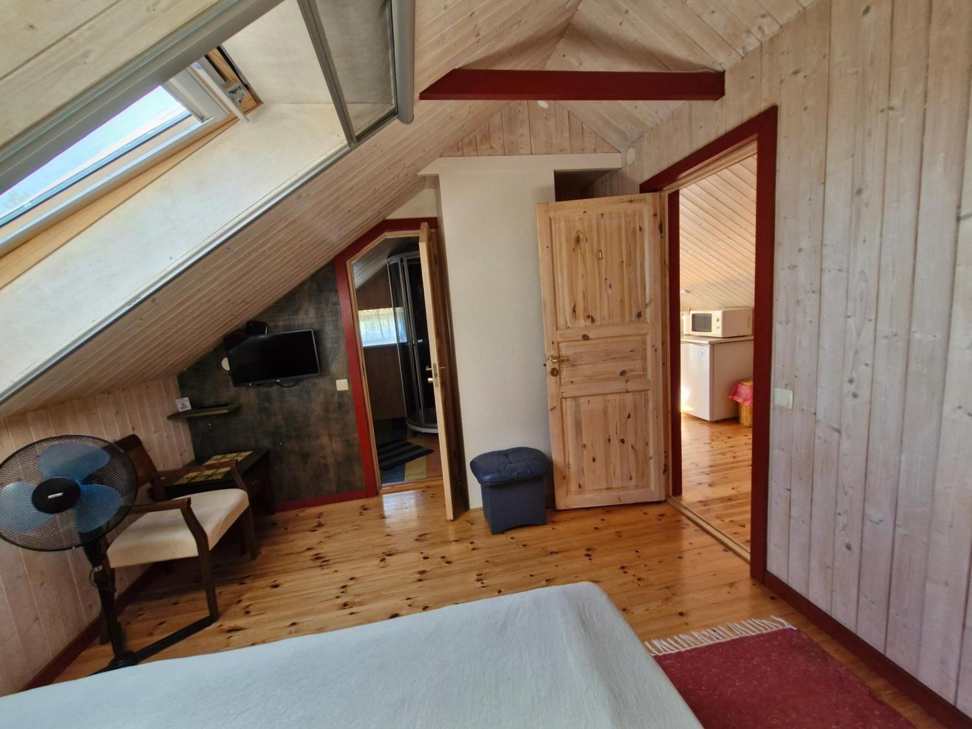 Piibelehe Guest Accommodation 쿠레사아레 외부 사진