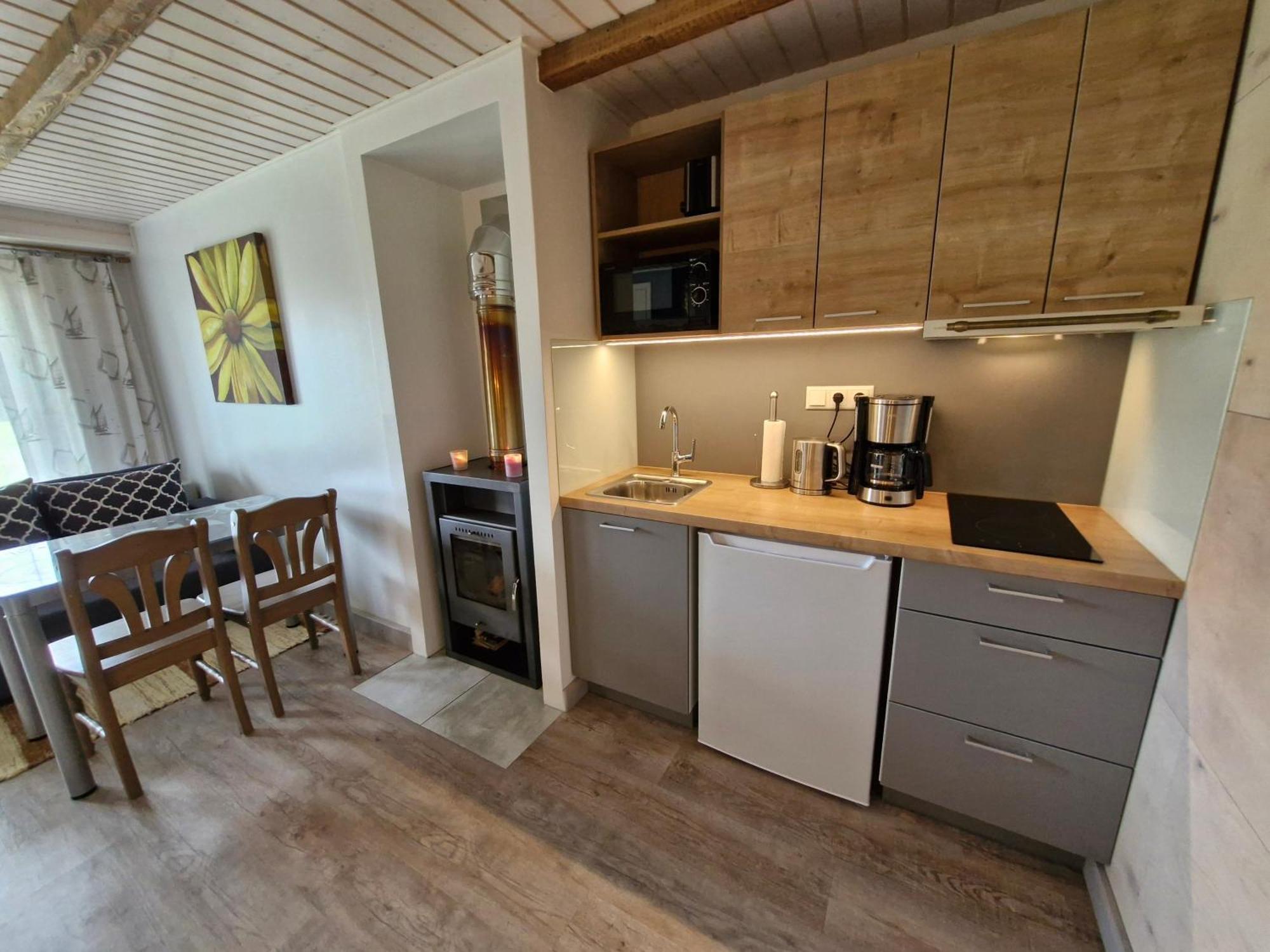 Piibelehe Guest Accommodation 쿠레사아레 외부 사진